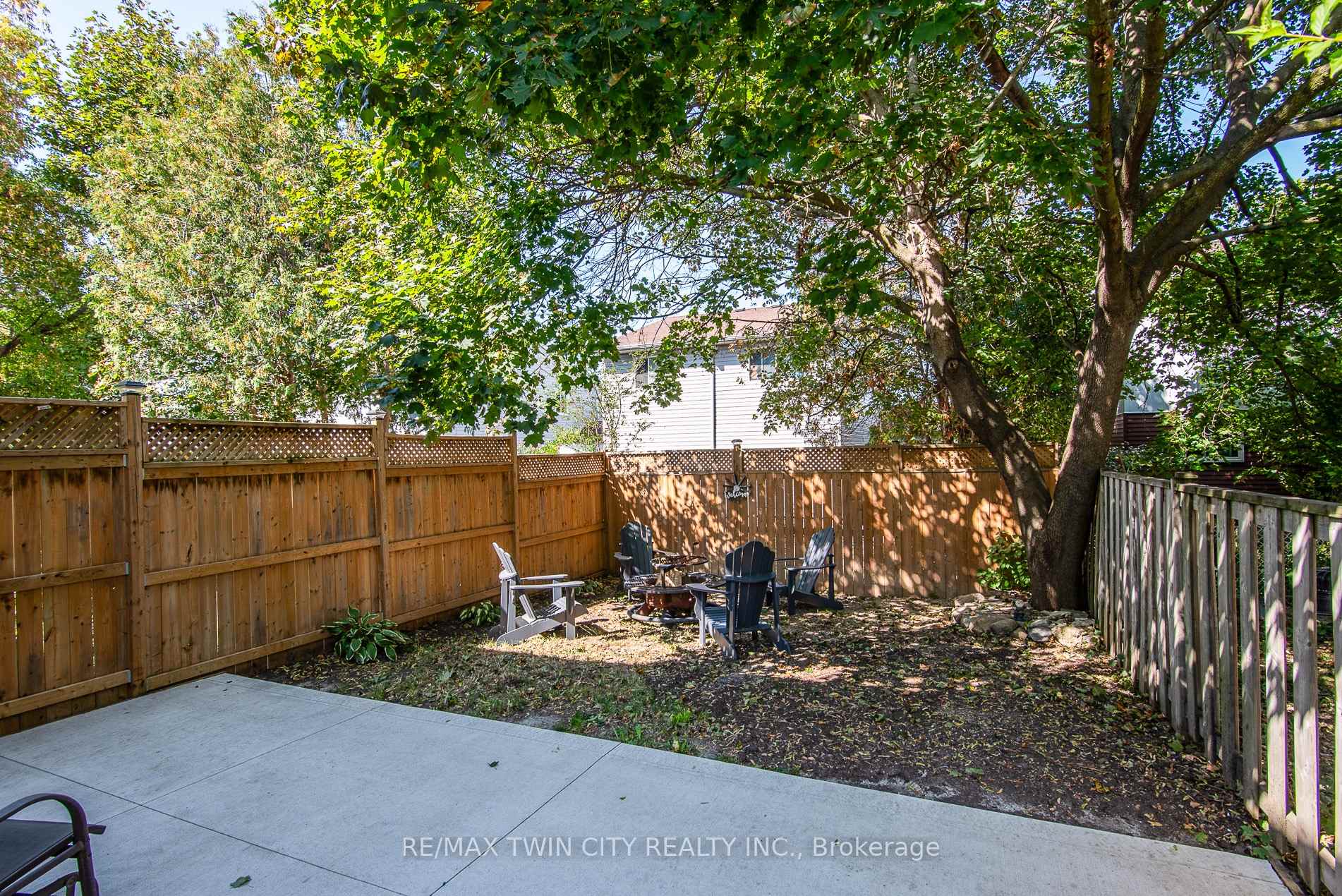 Photo 37 of 197 Silver Aspen Crescent, Kitchener — HOMEH