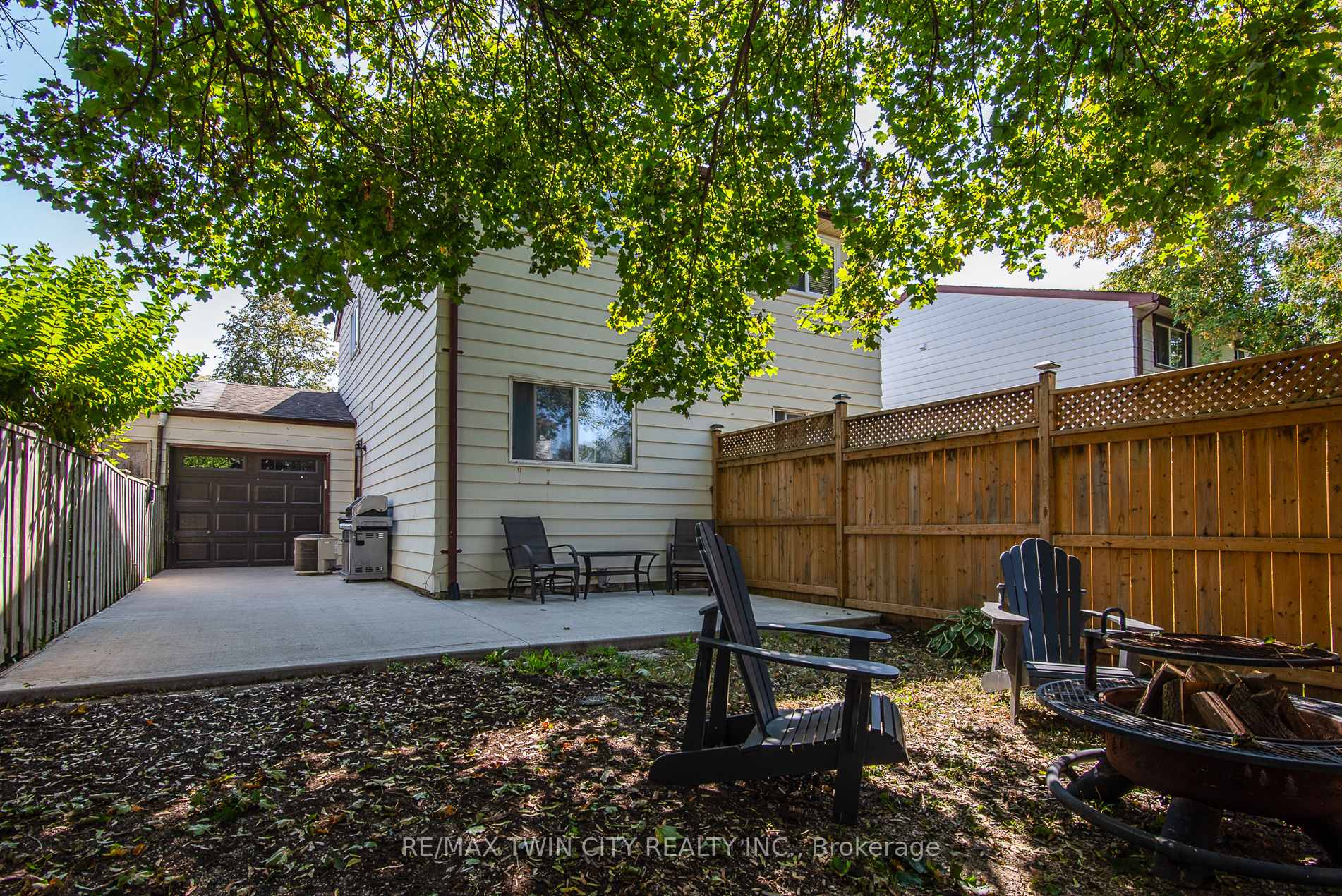 Photo 42 of 197 Silver Aspen Crescent, Kitchener — HOMEH