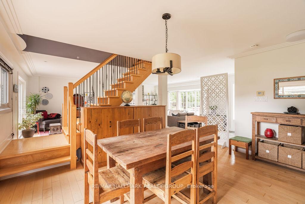 Photo 13 of 960 Elsett Drive, Ottawa, Elmvale Acres/Urbandale — HOMEH