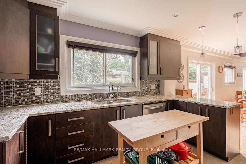 Photo 15 of 960 Elsett Drive, Ottawa, Elmvale Acres/Urbandale — HOMEH