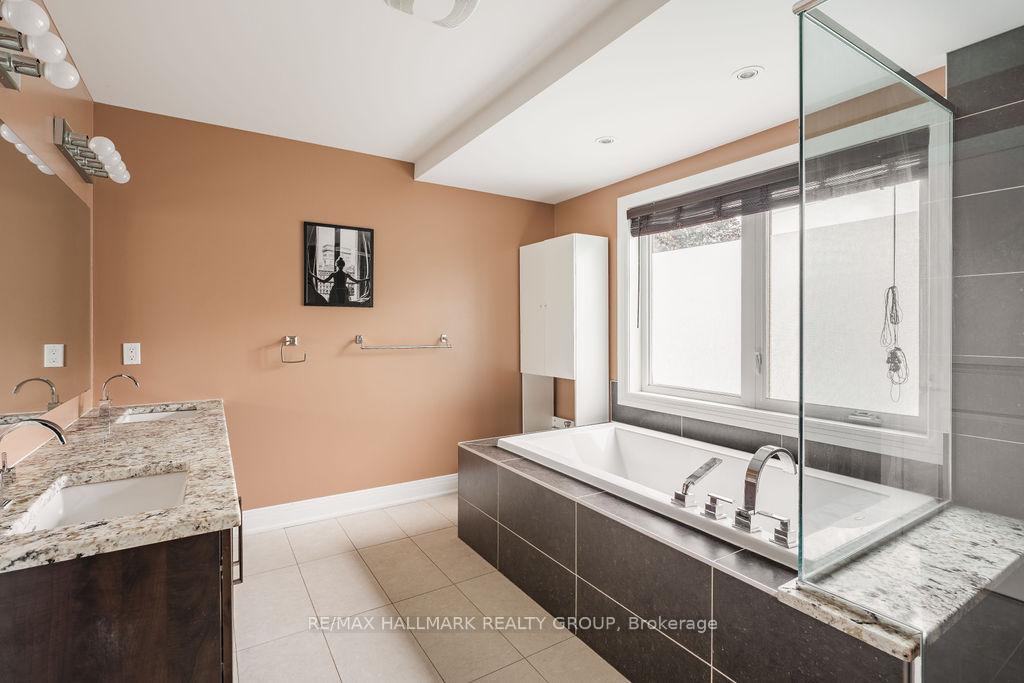 Photo 25 of 960 Elsett Drive, Ottawa, Elmvale Acres/Urbandale — HOMEH