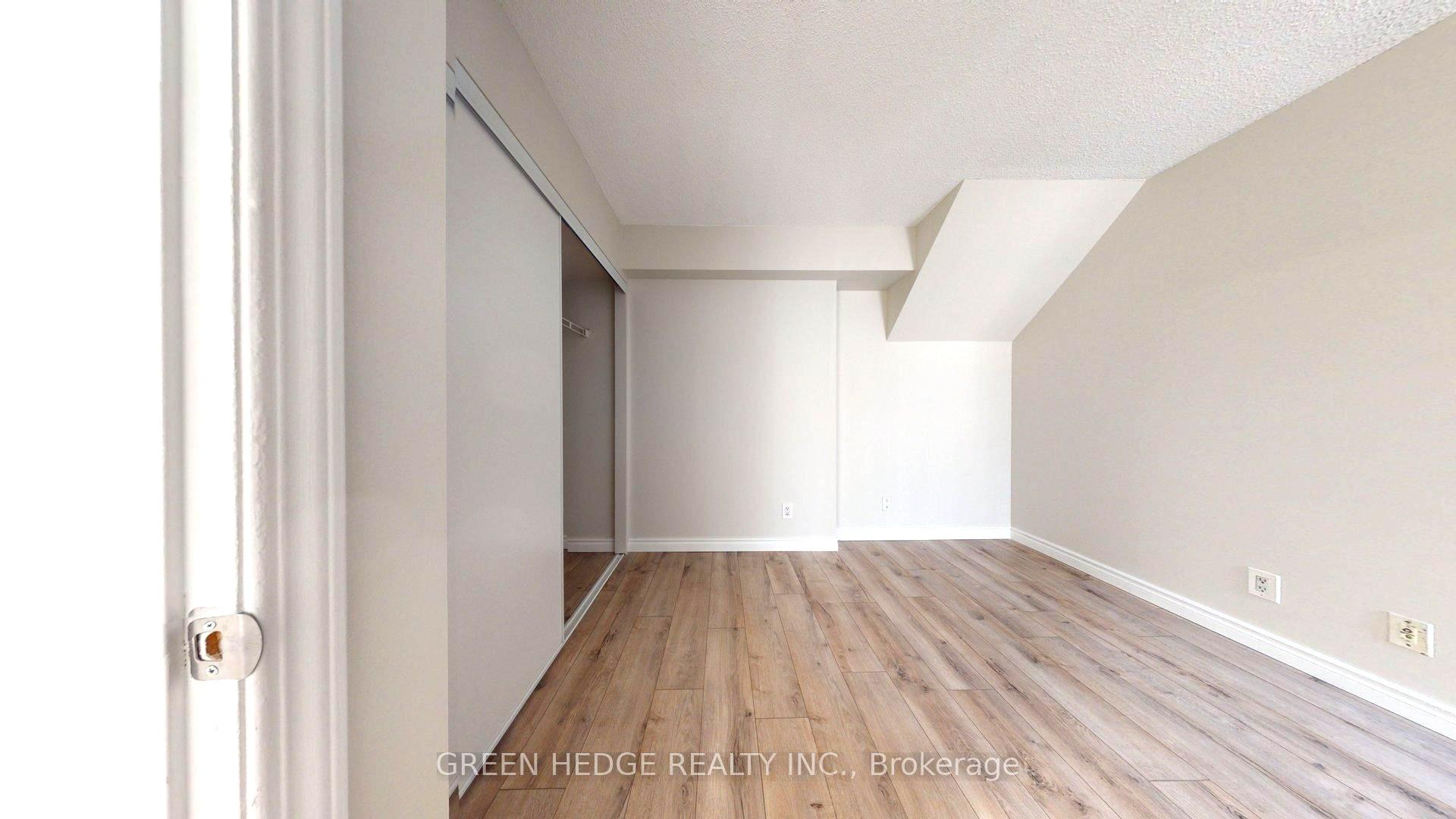 Photo 10 of Unit 418, 12 Douro Street, Toronto, Niagara — HOMEH