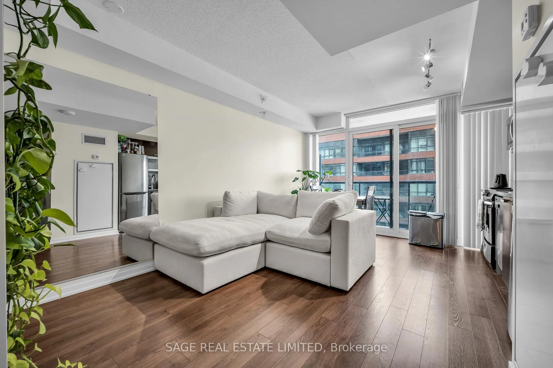 Photo 3 of Unit 1210E, 36 Lisgar Street, Toronto, Little Portugal — HOMEH