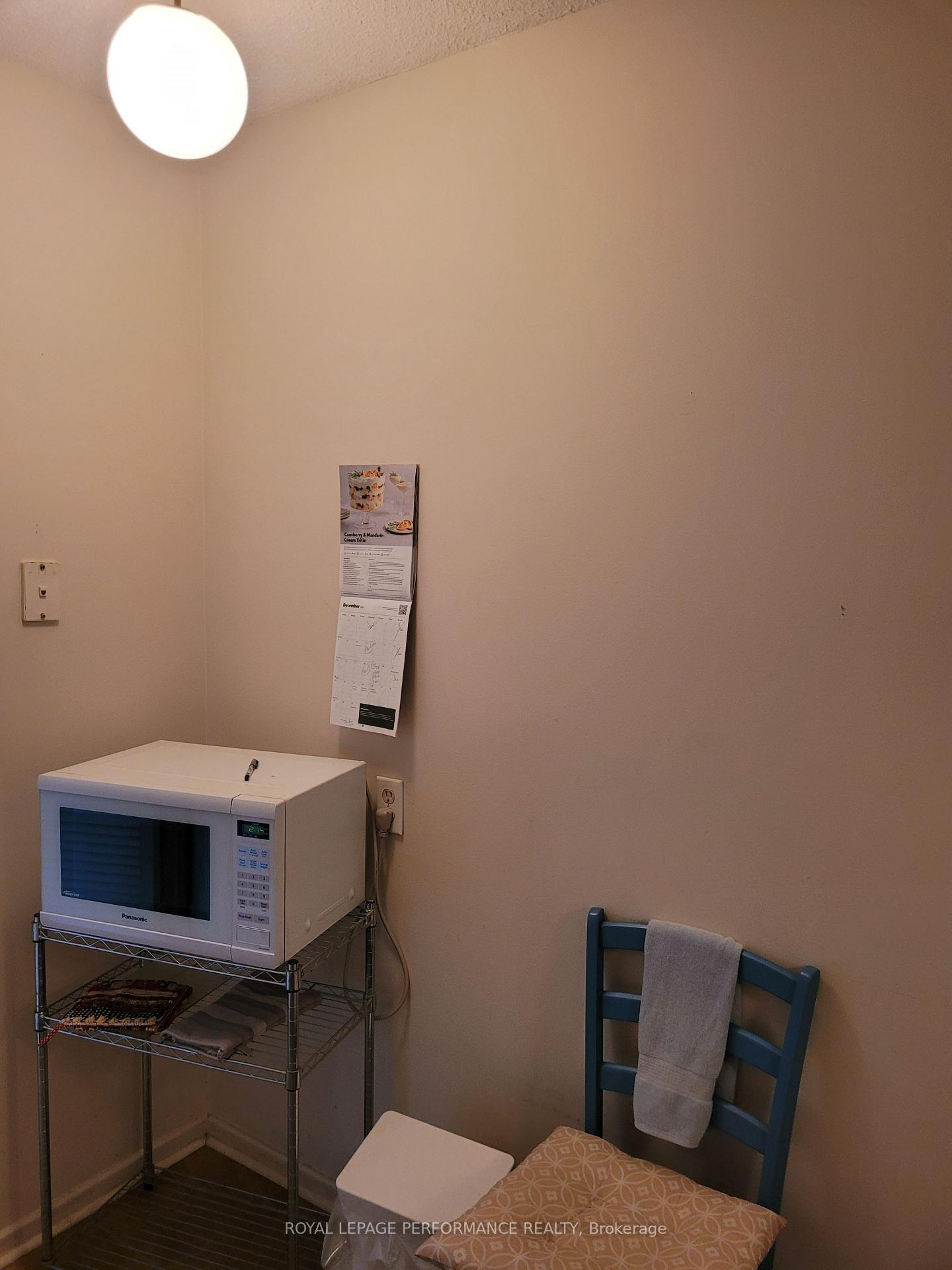 Photo 5 of Unit 612, 915 Elmsmere Road, Ottawa, Beacon Hill South — HOMEH