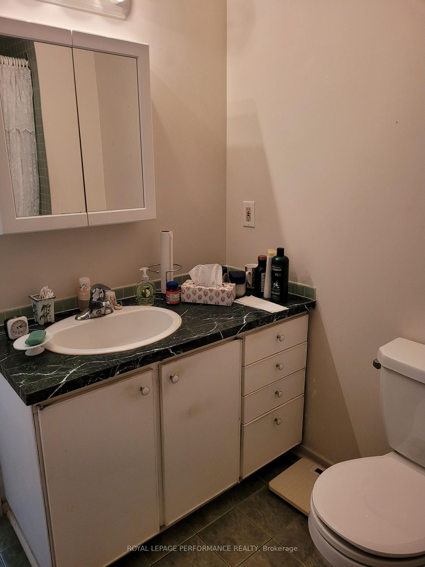 Photo 8 of Unit 612, 915 Elmsmere Road, Ottawa, Beacon Hill South — HOMEH