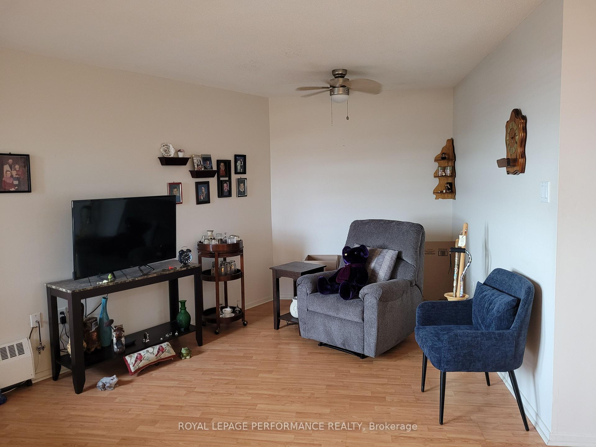 Photo 15 of Unit 612, 915 Elmsmere Road, Ottawa, Beacon Hill South — HOMEH