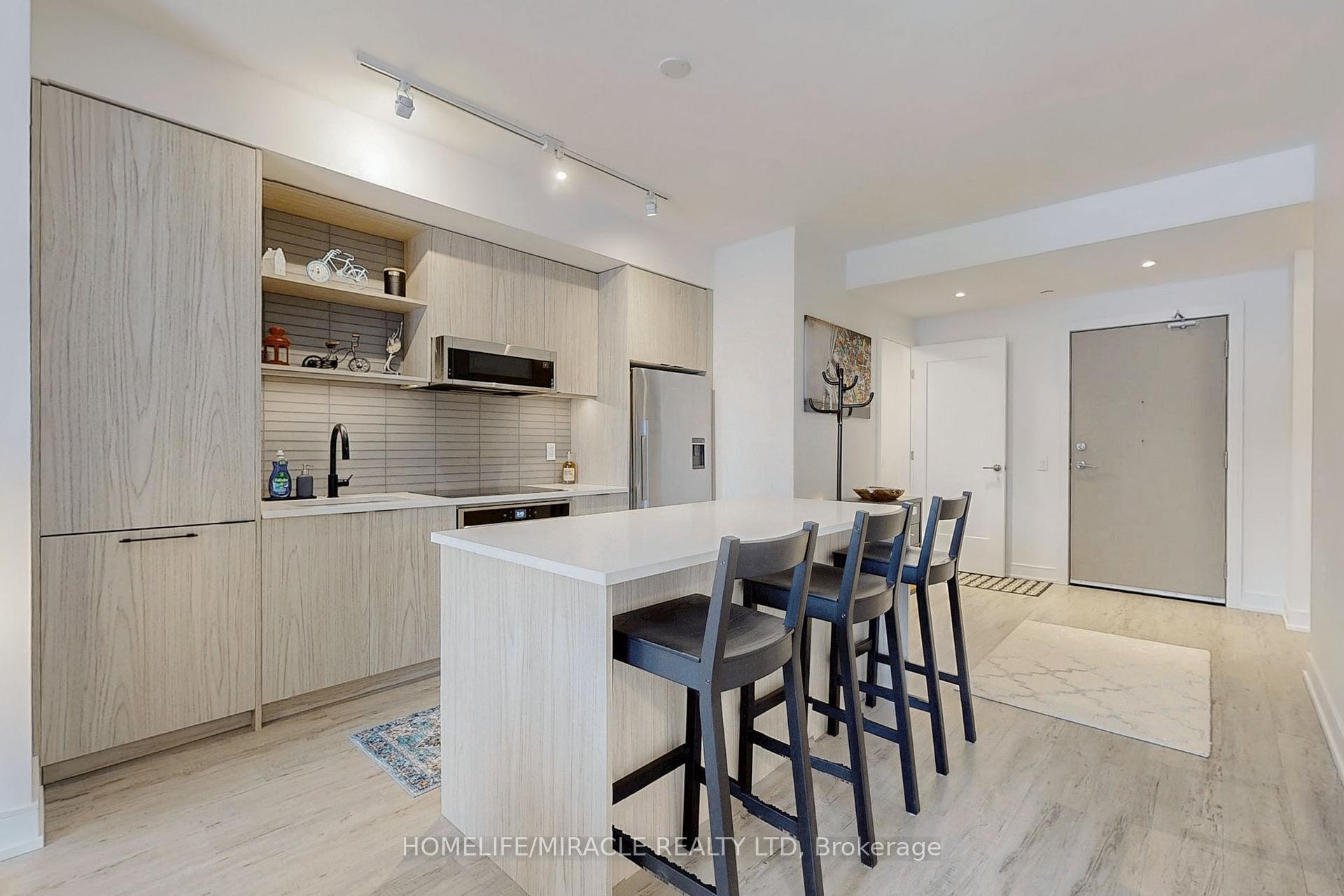 Photo 13 of Unit 619, 185 Dunlop Street E, Barrie, Lakeshore — HOMEH