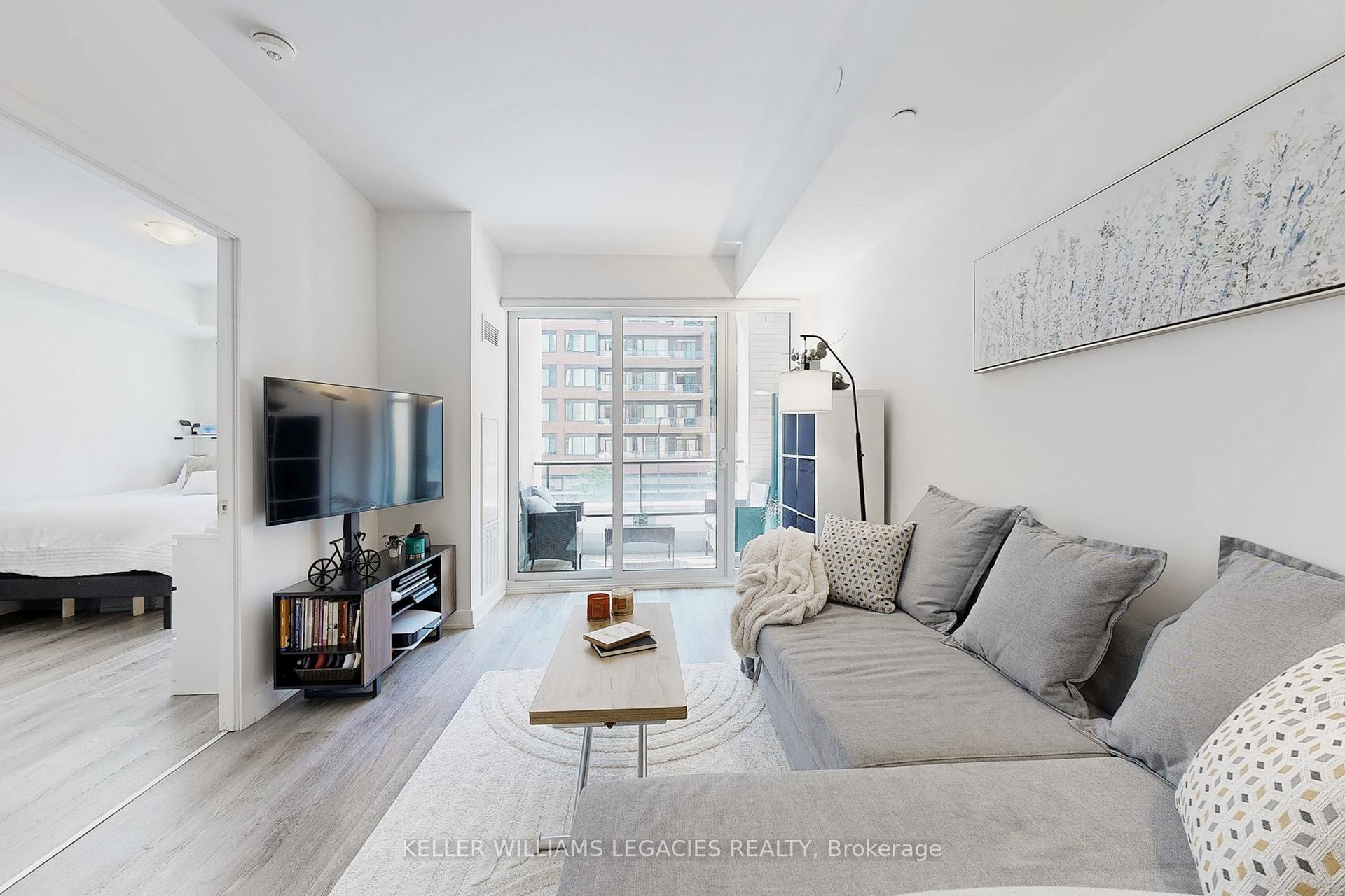 Front of Unit 211, 100 Eagle Rock Way