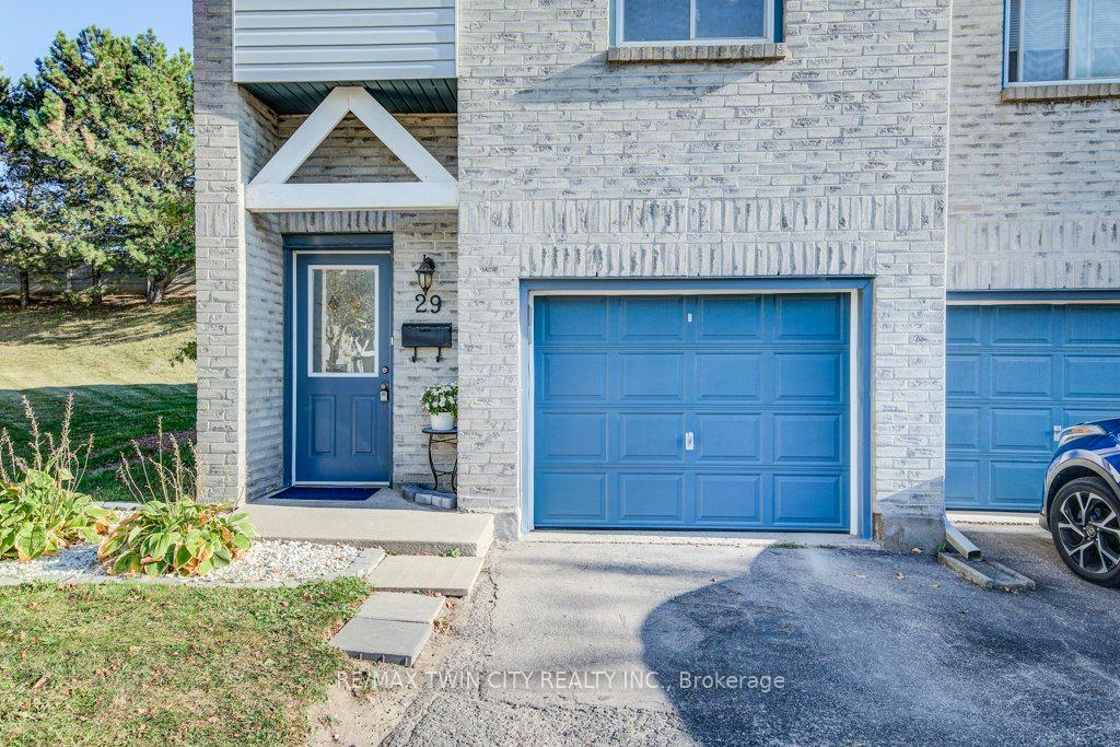 Photo 5 of Unit 29, 589 Beechwood Drive, Waterloo — HOMEH