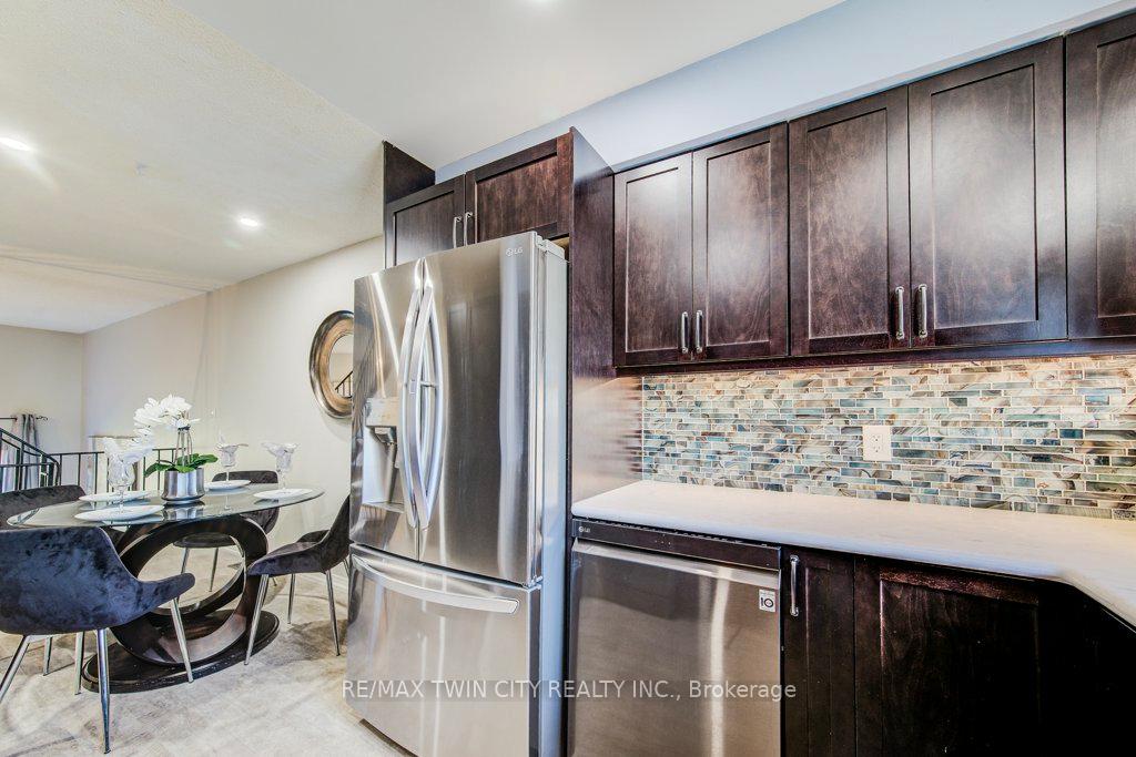 Photo 20 of Unit 29, 589 Beechwood Drive, Waterloo — HOMEH