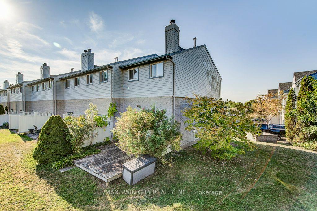 Photo 36 of Unit 29, 589 Beechwood Drive, Waterloo — HOMEH