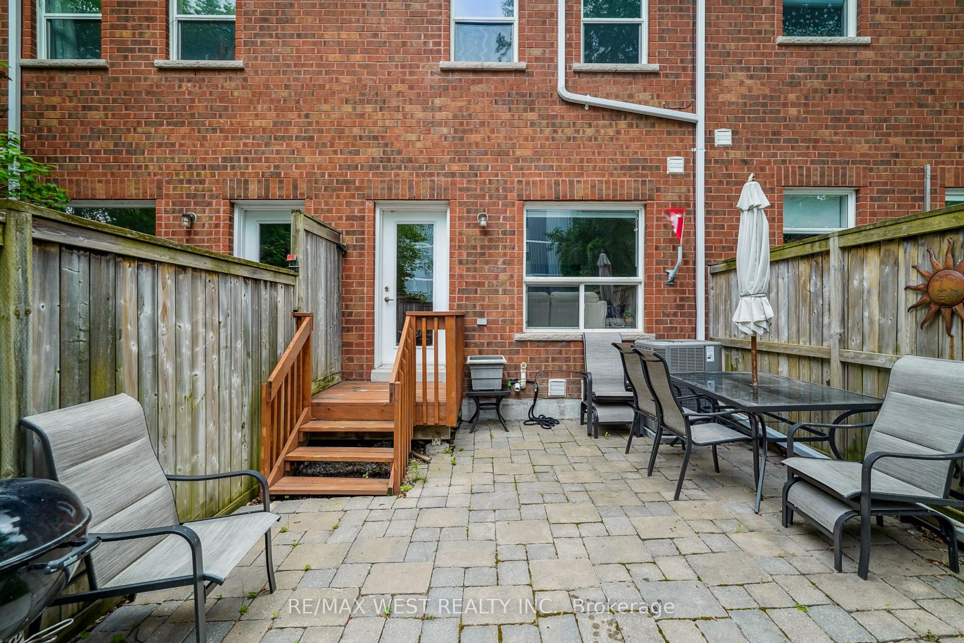 Photo 9 of Unit 10, 10 Loring Doolittle Court, Aurora, Aurora Village — HOMEH