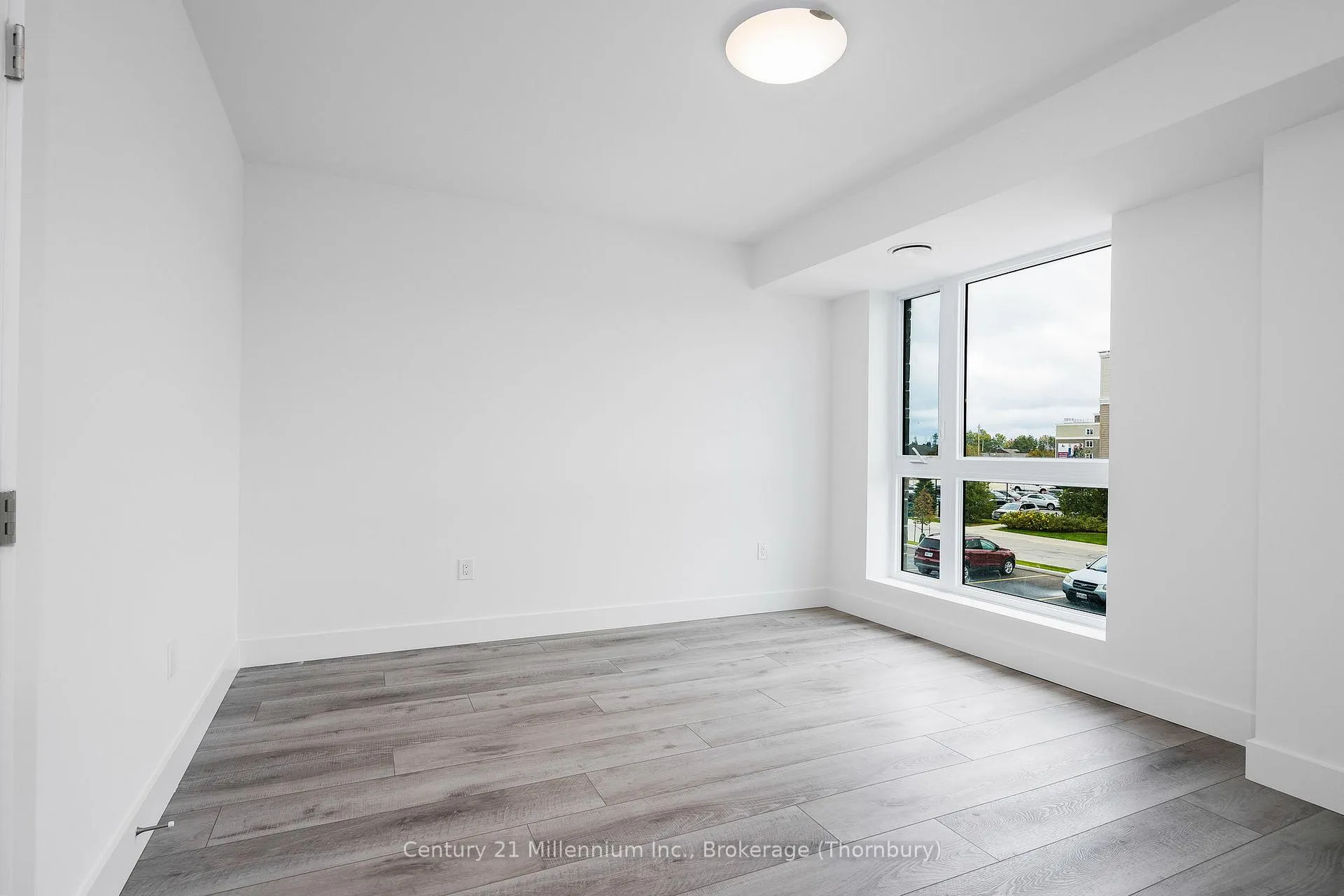 Photo 4 of Unit 207, 4 Kimberly Lane, Collingwood — HOMEH
