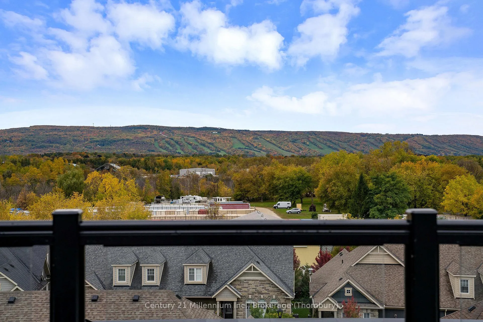 Photo 9 of Unit 207, 4 Kimberly Lane, Collingwood — HOMEH