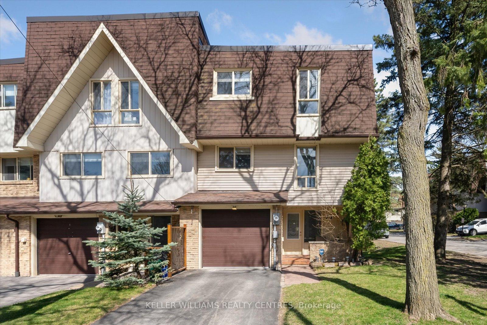 Photo 2 of 73 Poplar Crescent, Aurora, Aurora Highlands — HOMEH