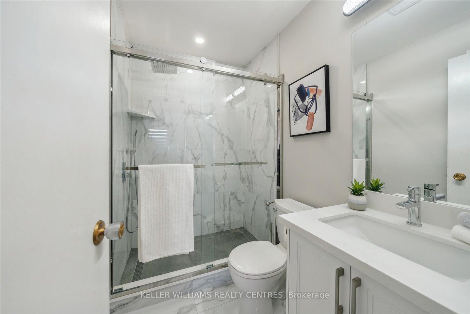 Photo 17 of 73 Poplar Crescent, Aurora, Aurora Highlands — HOMEH