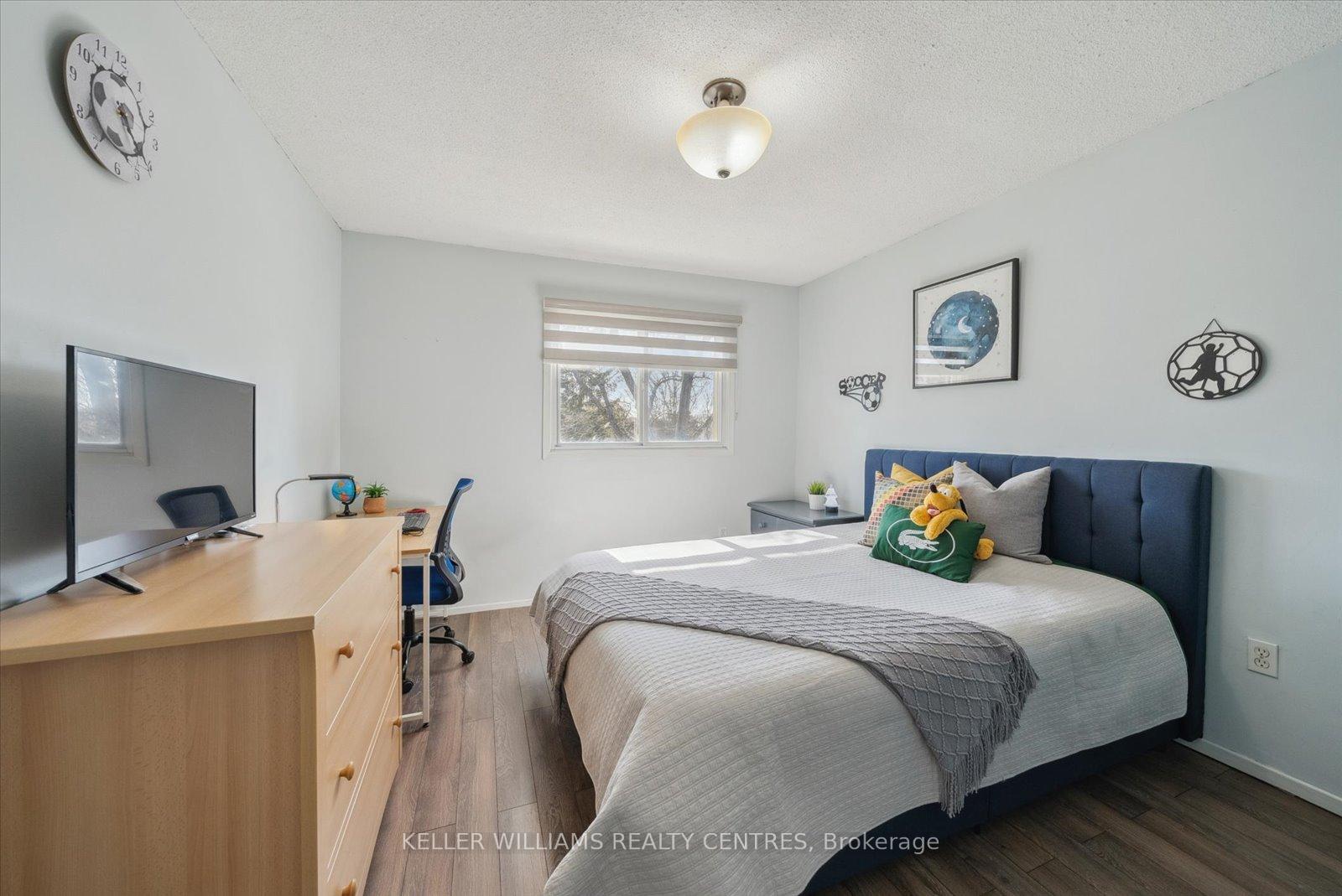 Photo 19 of 73 Poplar Crescent, Aurora, Aurora Highlands — HOMEH