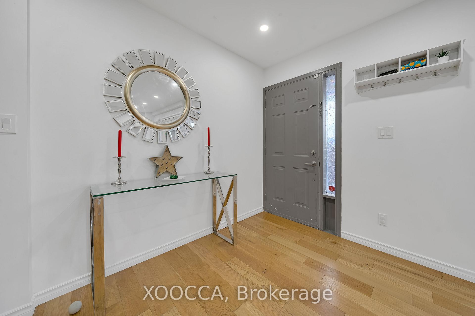 Photo 3 of 80 Springfair Avenue, Aurora, Aurora Village — HOMEH