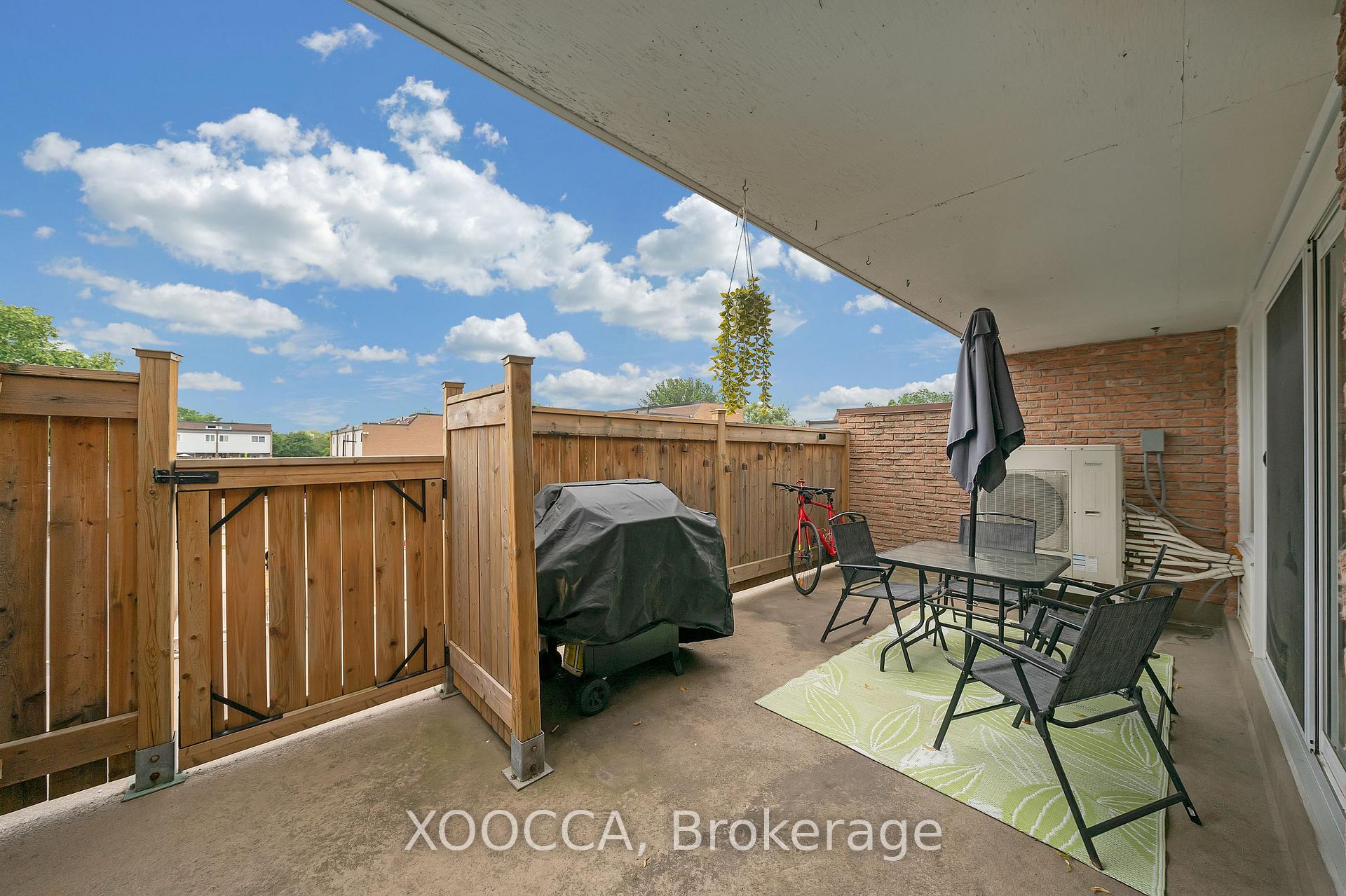Photo 32 of 80 Springfair Avenue, Aurora, Aurora Village — HOMEH