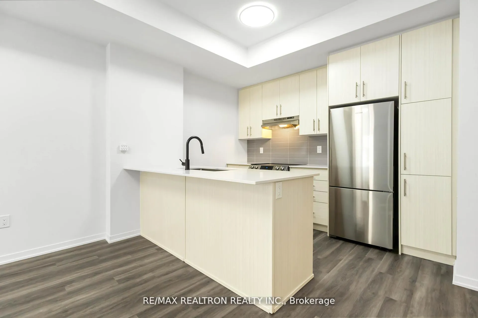 Photo 5 of Unit 89, 20 William Jackson Way, Etobicoke, New Toronto — HOMEH