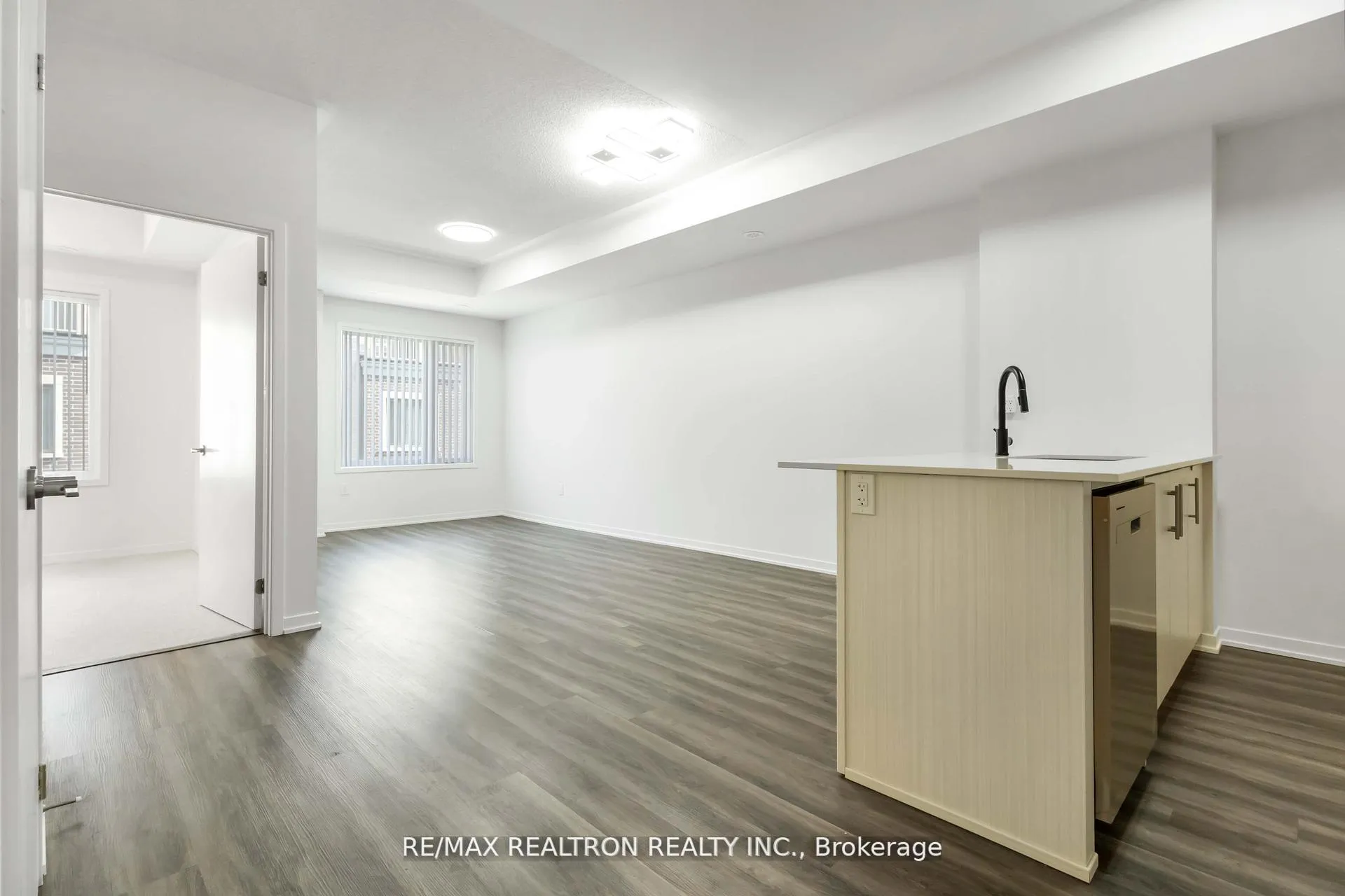 Photo 6 of Unit 89, 20 William Jackson Way, Etobicoke, New Toronto — HOMEH