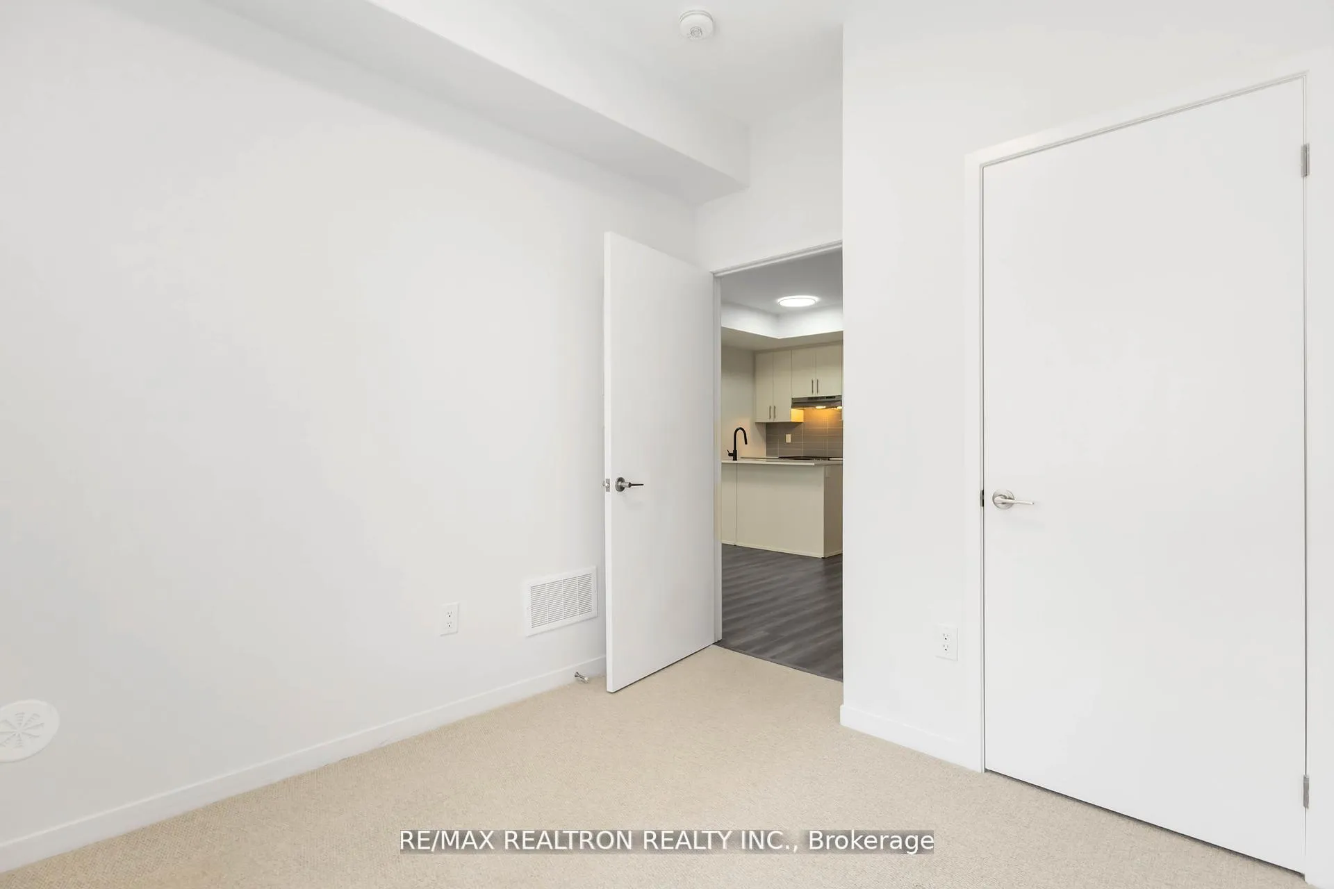 Photo 15 of Unit 89, 20 William Jackson Way, Etobicoke, New Toronto — HOMEH