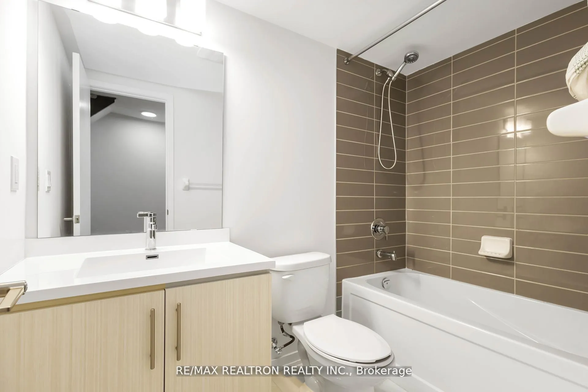 Photo 18 of Unit 89, 20 William Jackson Way, Etobicoke, New Toronto — HOMEH