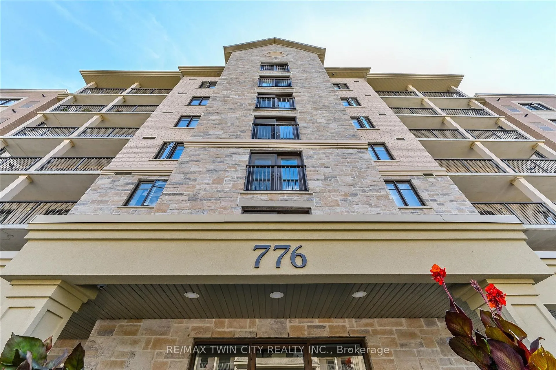 Photo 5 of Unit 301, 776 Laurelwood Drive, Waterloo — HOMEH