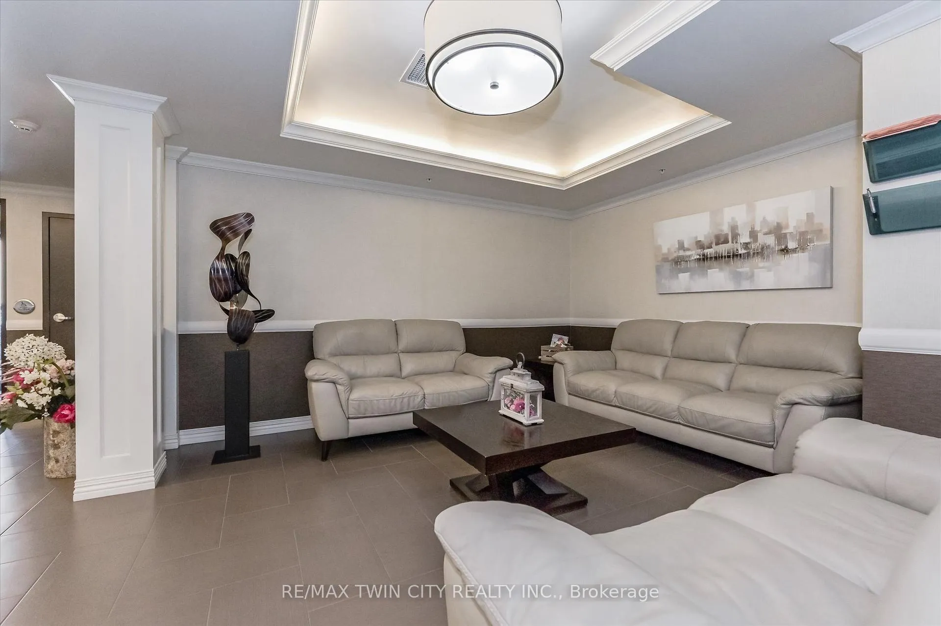 Photo 10 of Unit 301, 776 Laurelwood Drive, Waterloo — HOMEH