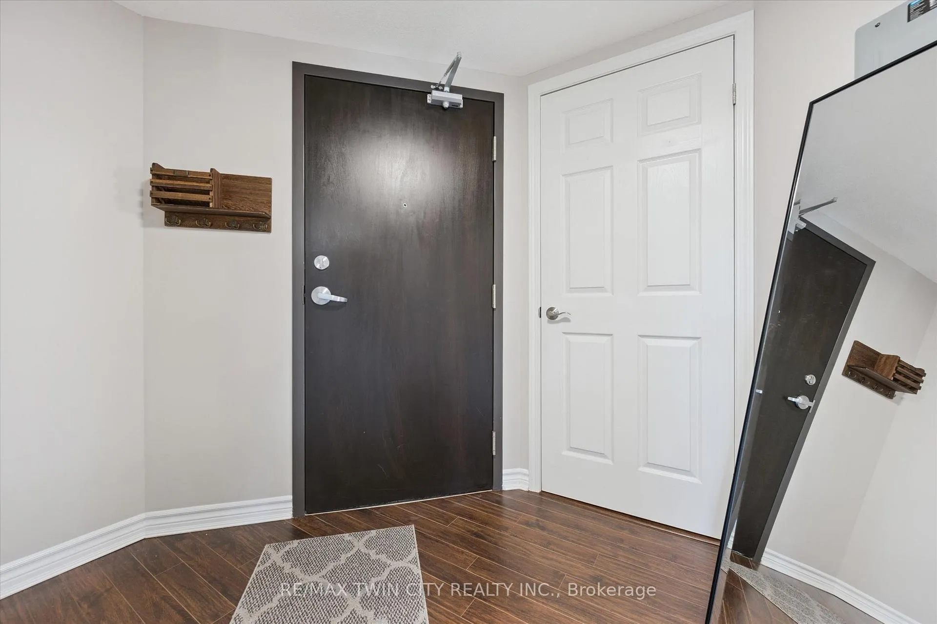 Photo 13 of Unit 301, 776 Laurelwood Drive, Waterloo — HOMEH