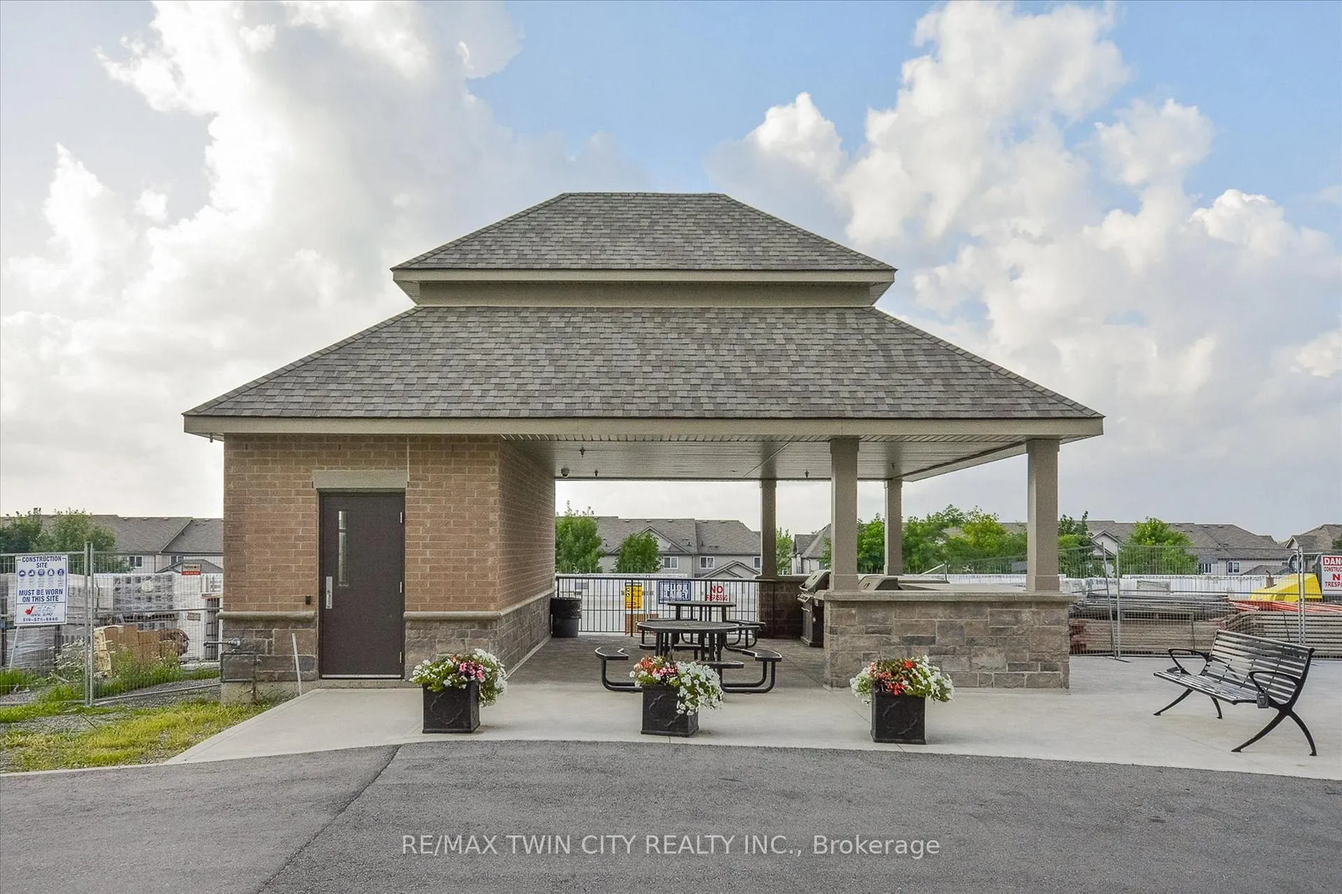 Photo 38 of Unit 301, 776 Laurelwood Drive, Waterloo — HOMEH