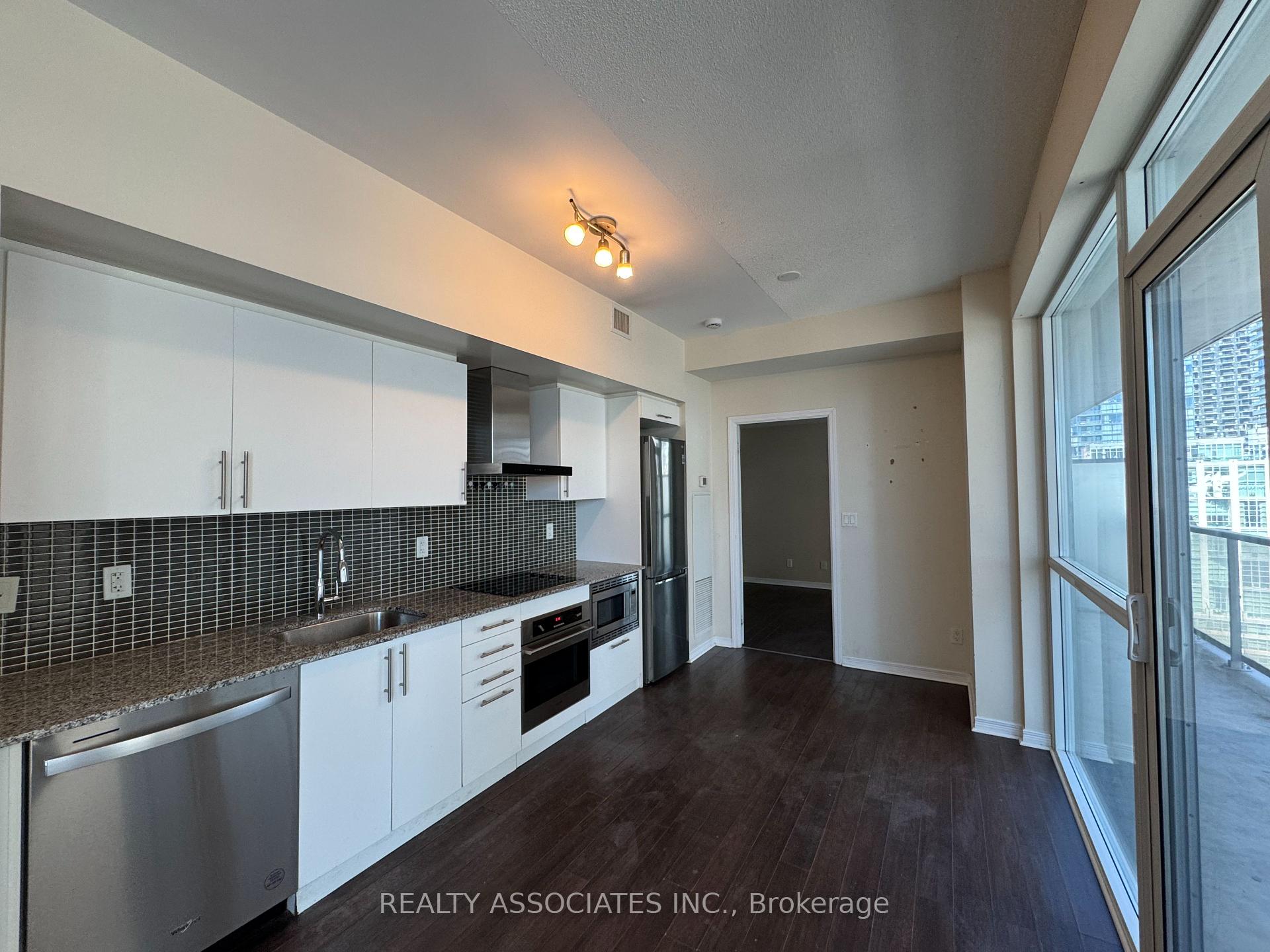 Photo 3 of Unit 1601, 352 Front Street W, Toronto, Waterfront Communities — HOMEH