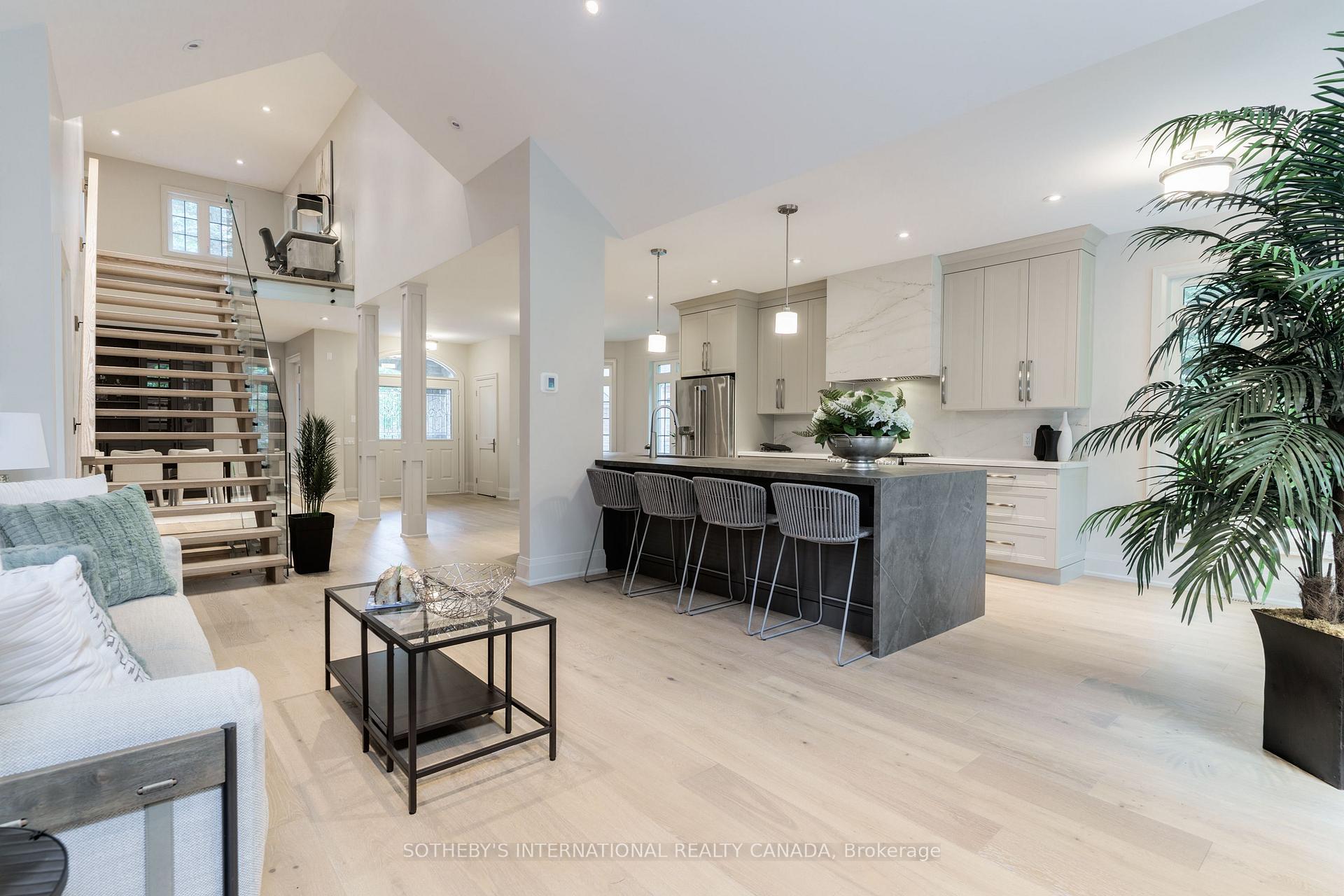 Photo 9 of Unit 4, 10 Kendrick Crescent, Aurora, Aurora Estates — HOMEH