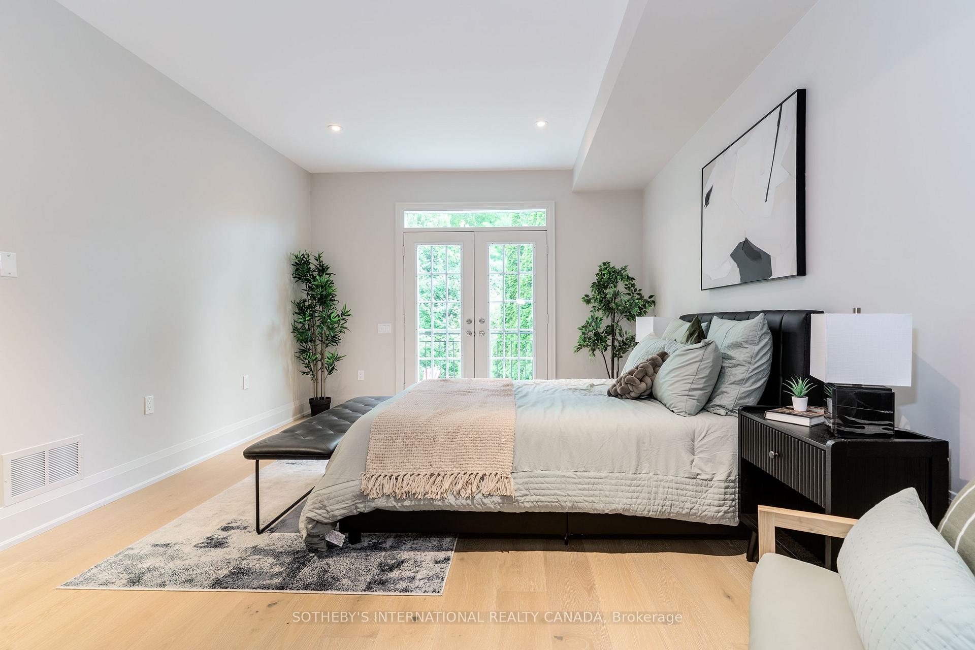 Photo 14 of Unit 4, 10 Kendrick Crescent, Aurora, Aurora Estates — HOMEH