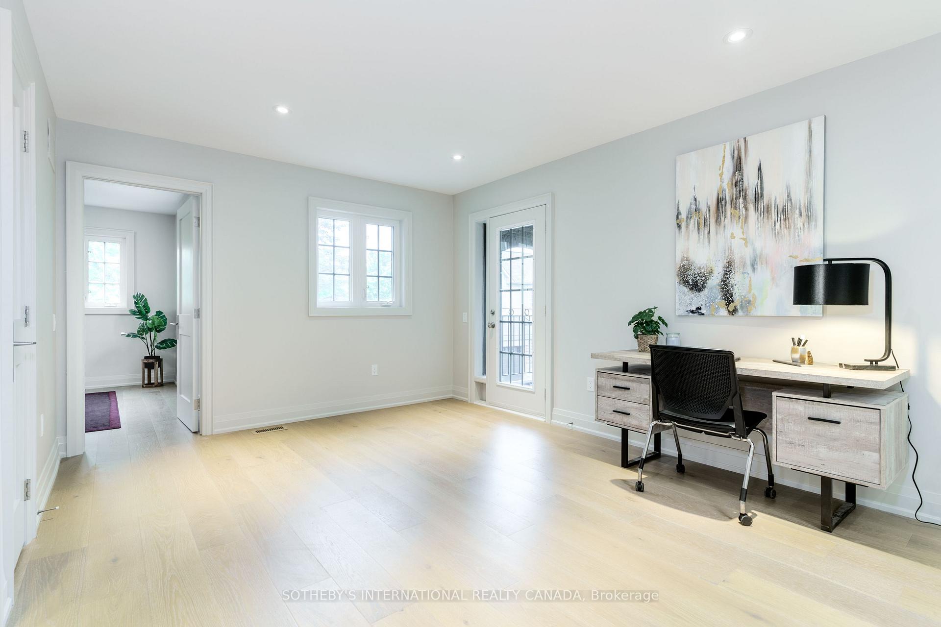Photo 20 of Unit 4, 10 Kendrick Crescent, Aurora, Aurora Estates — HOMEH