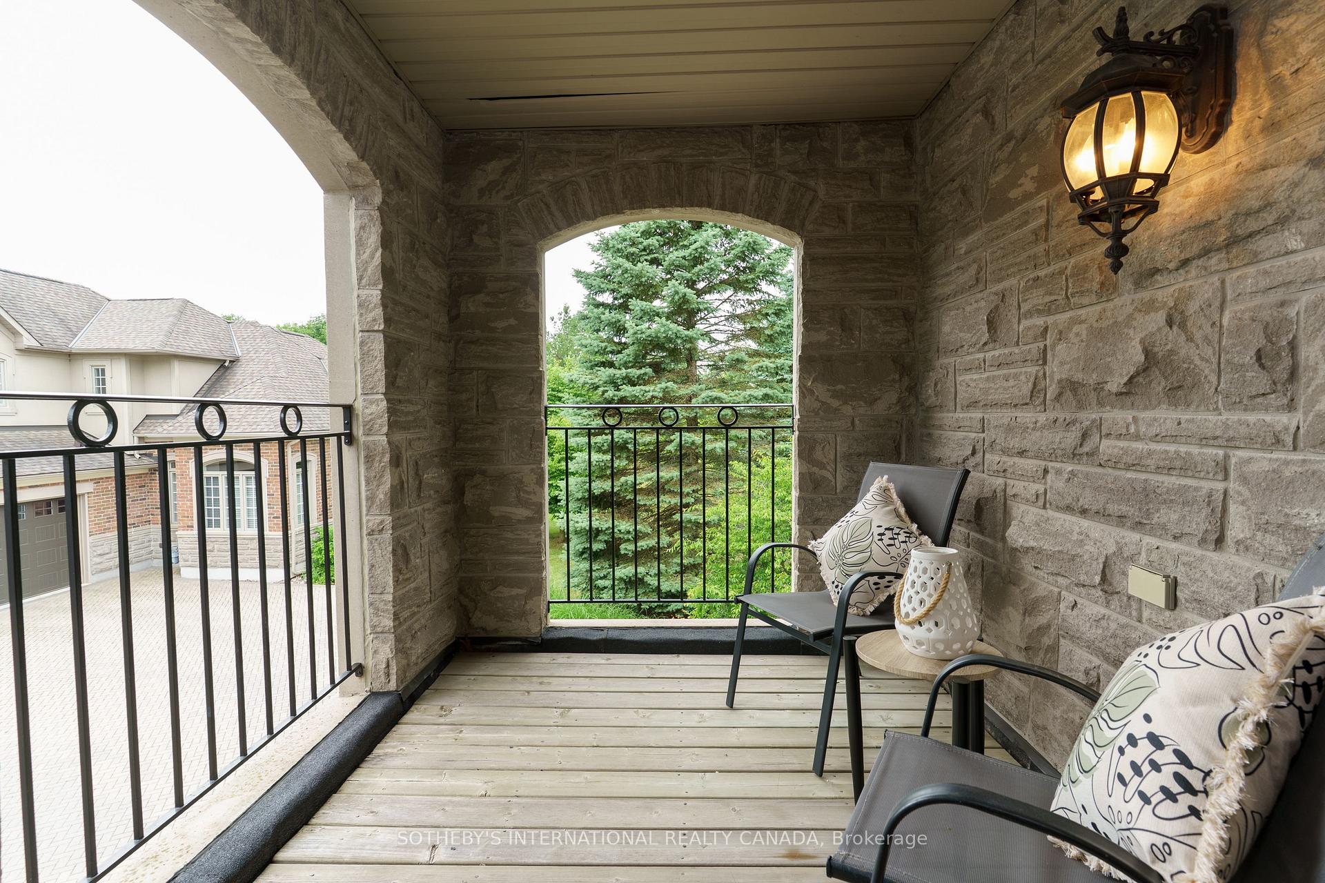 Photo 22 of Unit 4, 10 Kendrick Crescent, Aurora, Aurora Estates — HOMEH