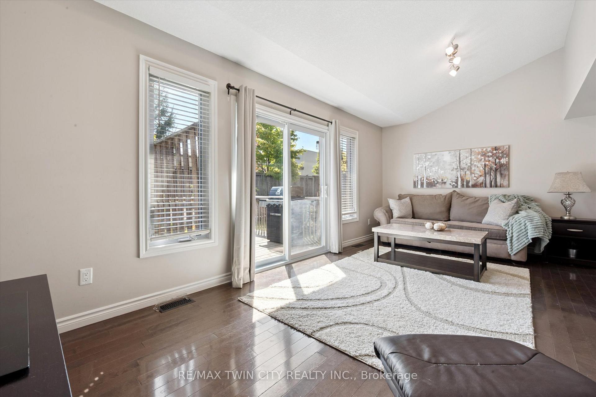 Photo 6 of Unit 29, 555 Chablis Drive, Waterloo — HOMEH