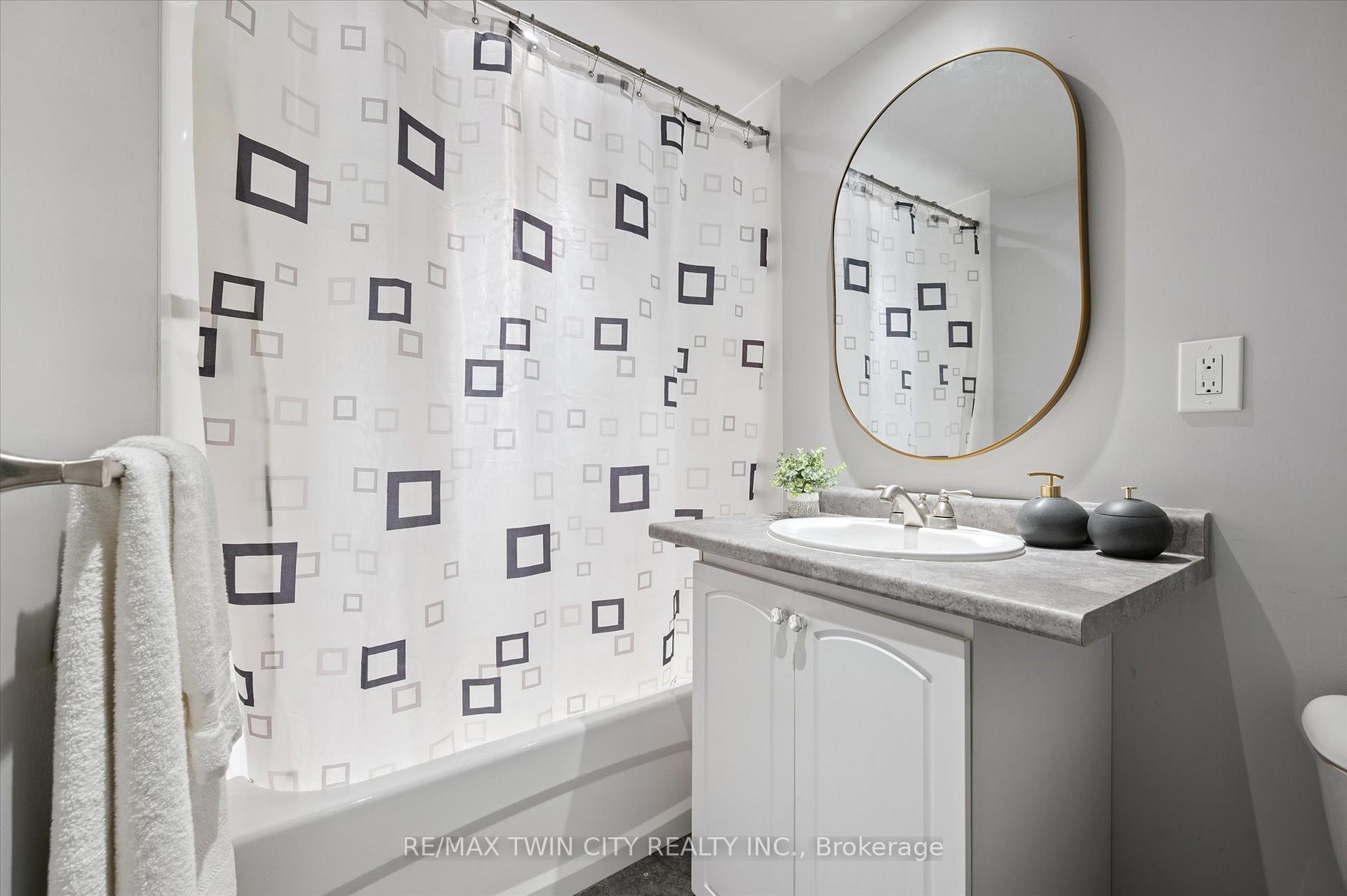 Photo 26 of Unit 29, 555 Chablis Drive, Waterloo — HOMEH