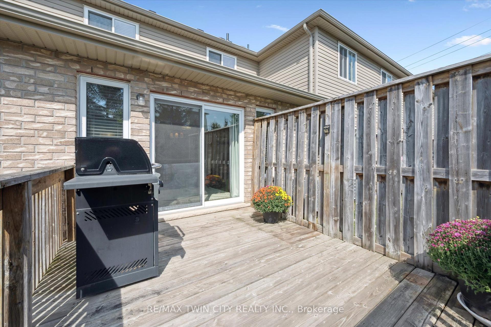 Photo 28 of Unit 29, 555 Chablis Drive, Waterloo — HOMEH