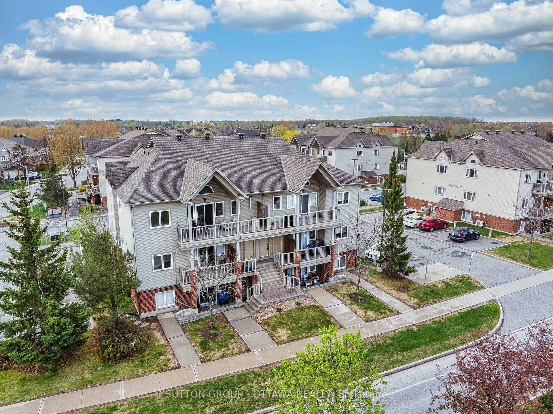 Photo 1 of Unit F, 241 Crestway Drive, Ottawa, Barrhaven East — HOMEH