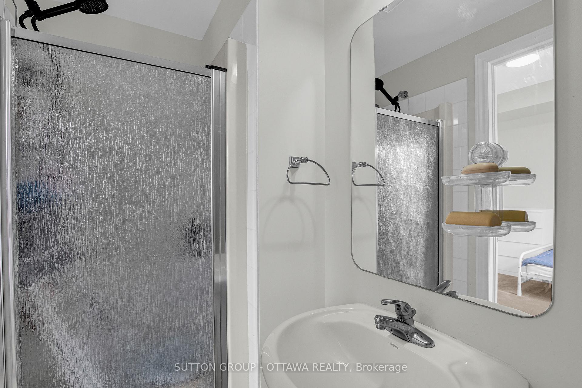 Photo 23 of Unit F, 241 Crestway Drive, Ottawa, Barrhaven East — HOMEH