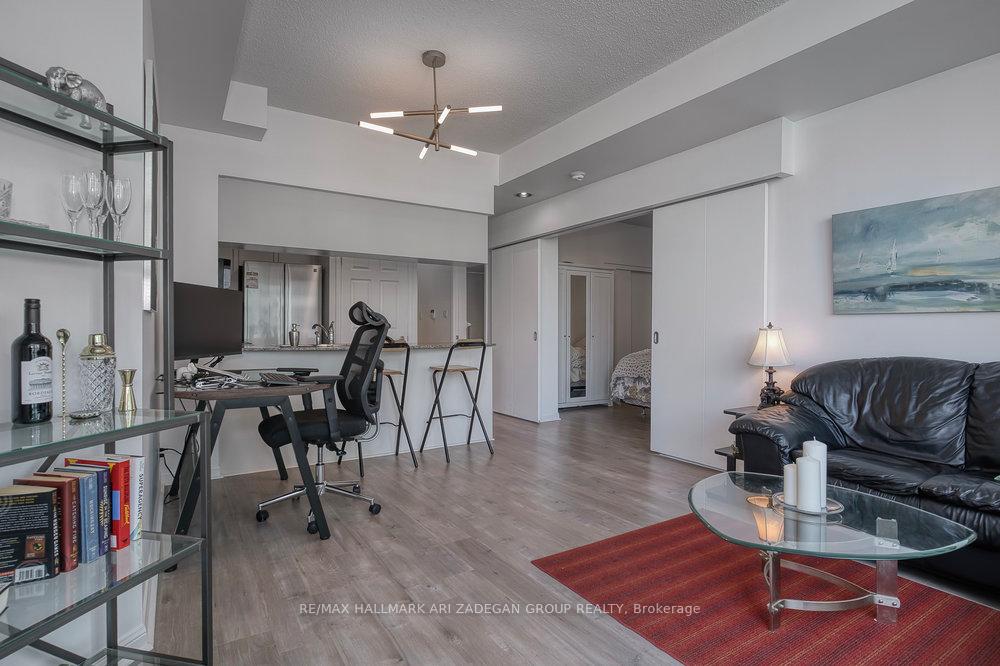 Photo 17 of Unit 1518, 230 Queens Quay W, Toronto, Waterfront Communities — HOMEH