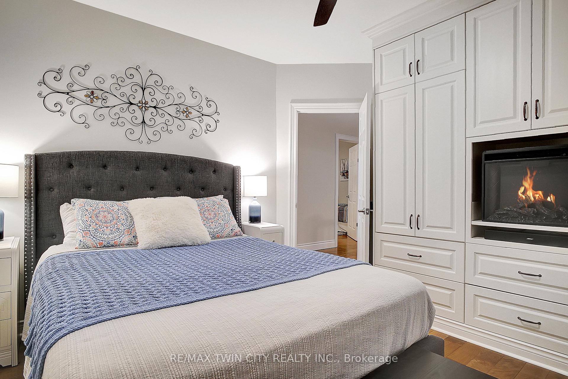Photo 12 of 1059 Colborne Street N, Brant, Brantford Twp — HOMEH
