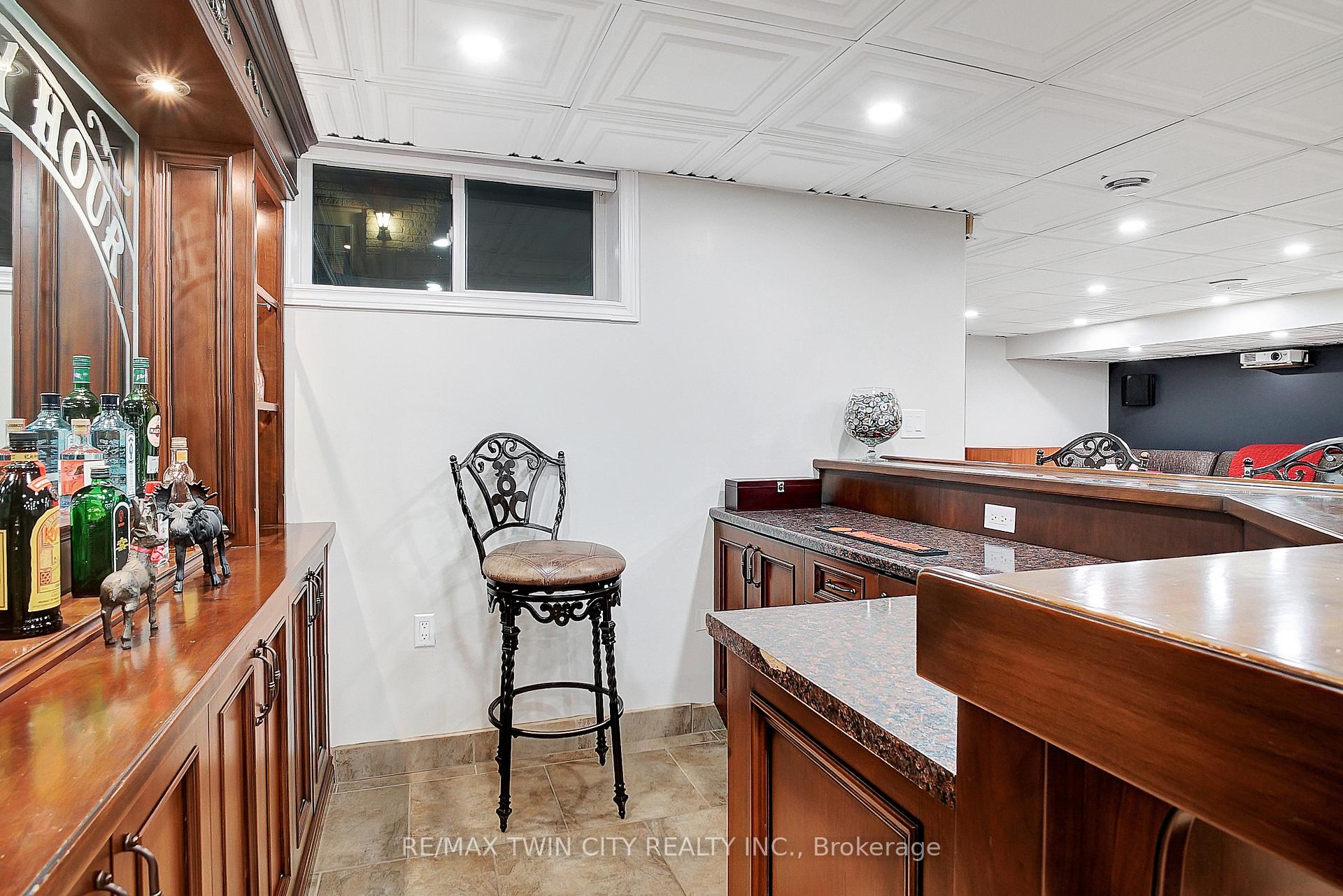 Photo 26 of 1059 Colborne Street N, Brant, Brantford Twp — HOMEH