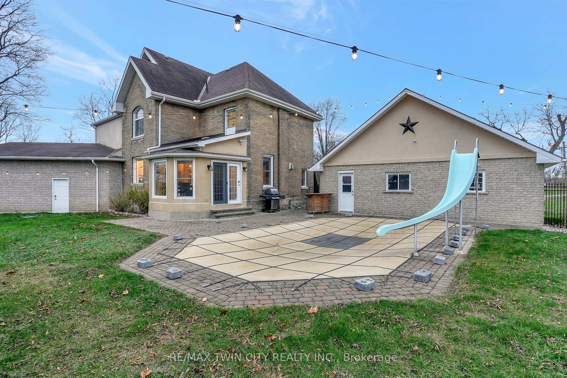 Photo 31 of 1059 Colborne Street N, Brant, Brantford Twp — HOMEH