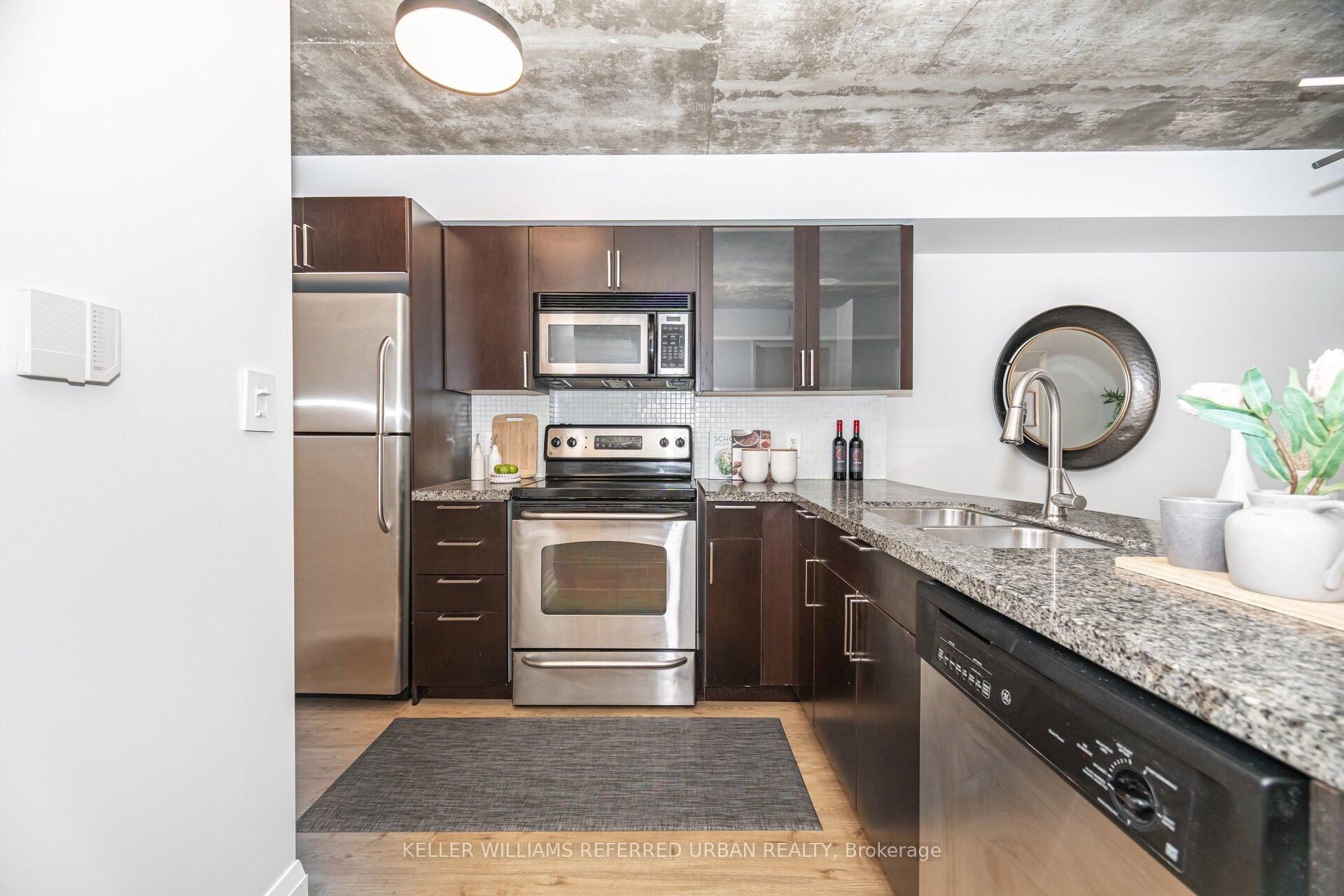 Photo 6 of Unit 414, 1005 King Street W, Toronto, Niagara — HOMEH