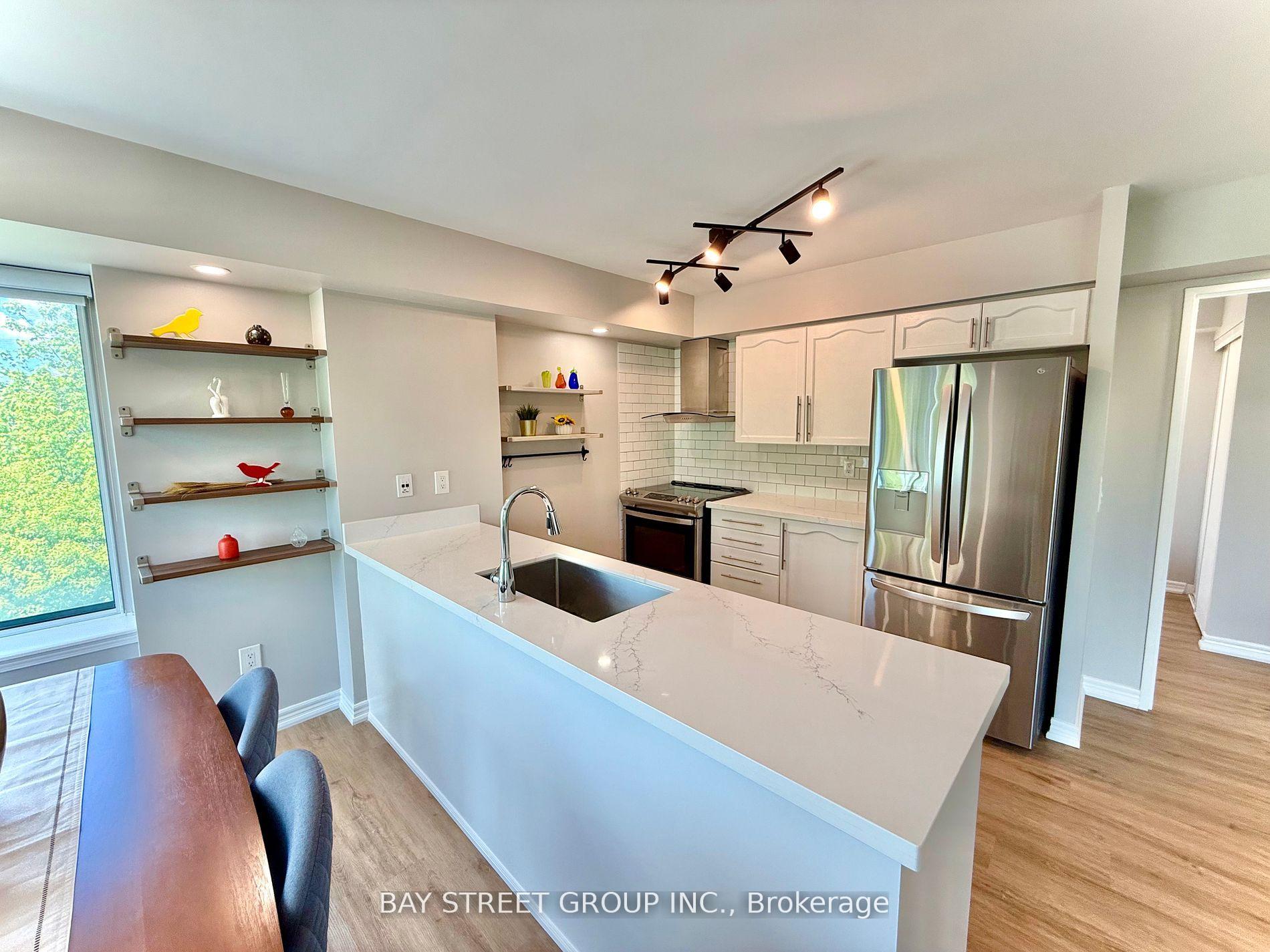 Photo 4 of Unit 308, 135 Pond Drive, Markham, Commerce Valley — HOMEH