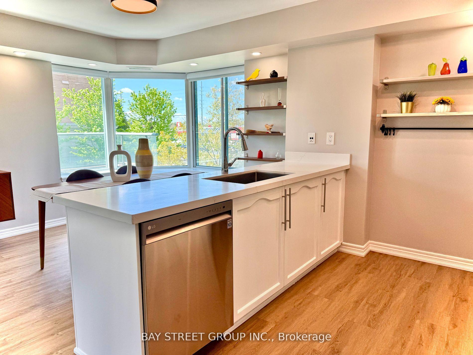 Photo 6 of Unit 308, 135 Pond Drive, Markham, Commerce Valley — HOMEH