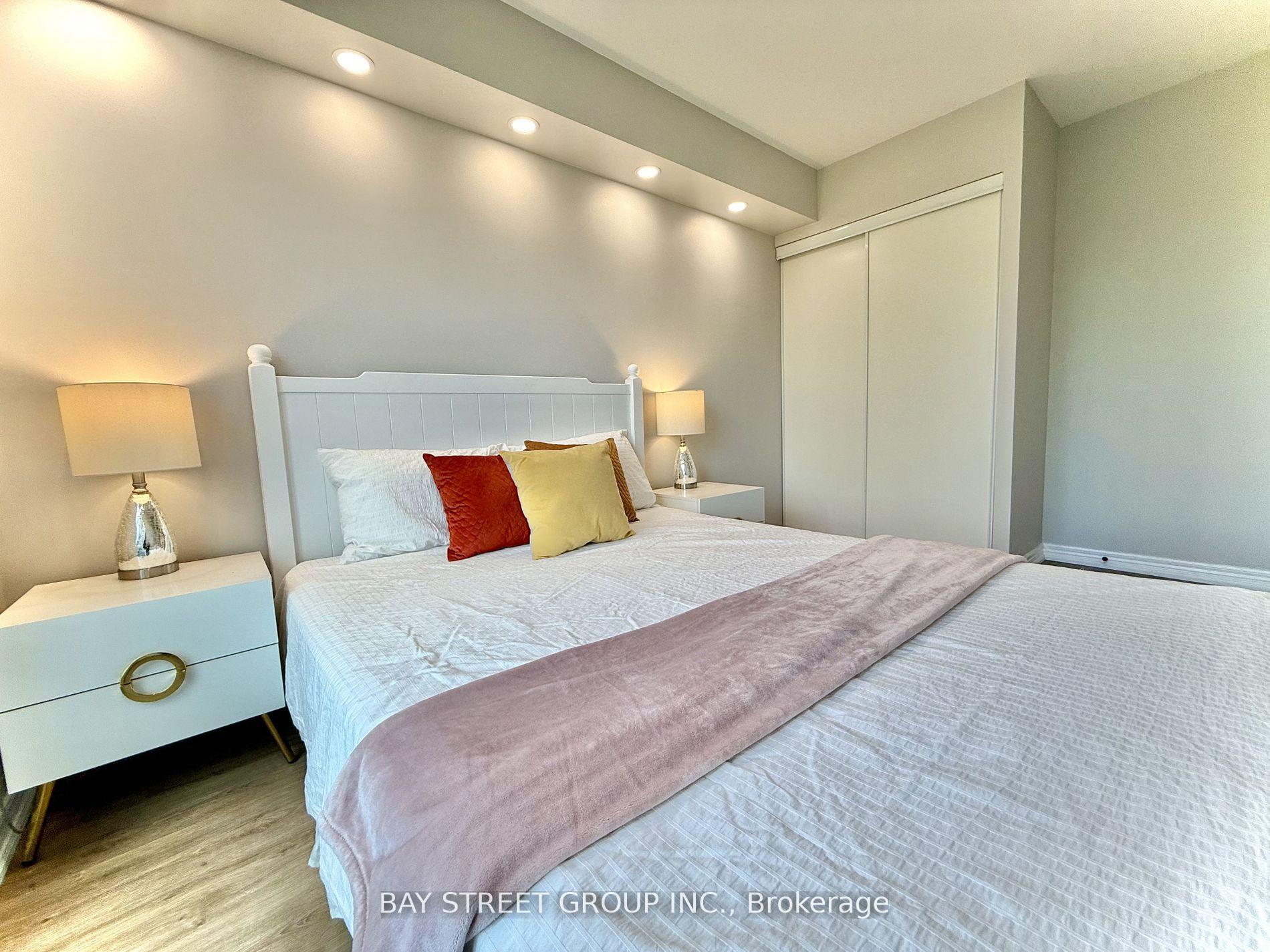 Photo 10 of Unit 308, 135 Pond Drive, Markham, Commerce Valley — HOMEH