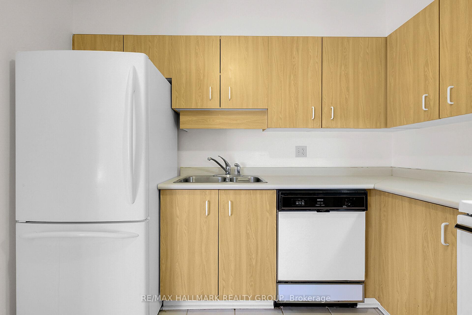 Photo 15 of Unit 112, 345 Centrum Boulevard, Ottawa, Bilberry Creek/Queenswood Heights — HOMEH